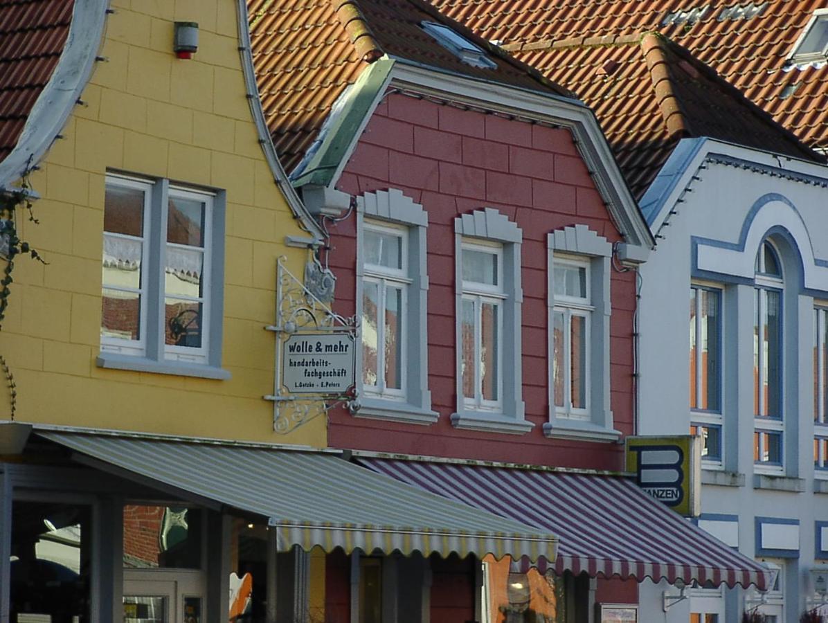 Zum Suderwall Esens Bagian luar foto